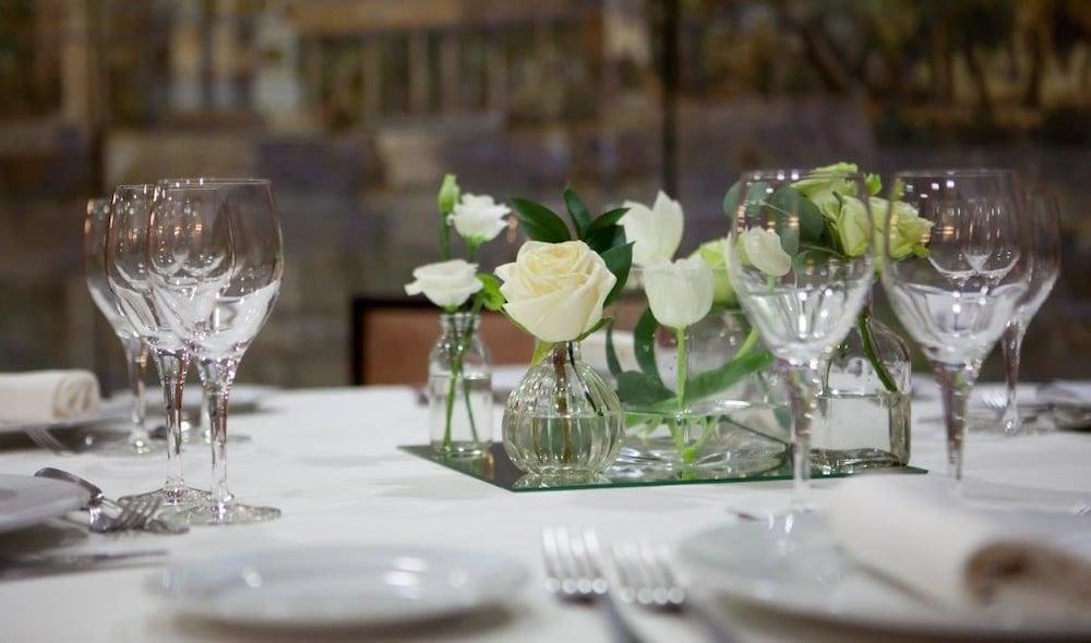 Hotel Agumar Madrid Esterno foto Wedding reception at the Château de la Fontaine