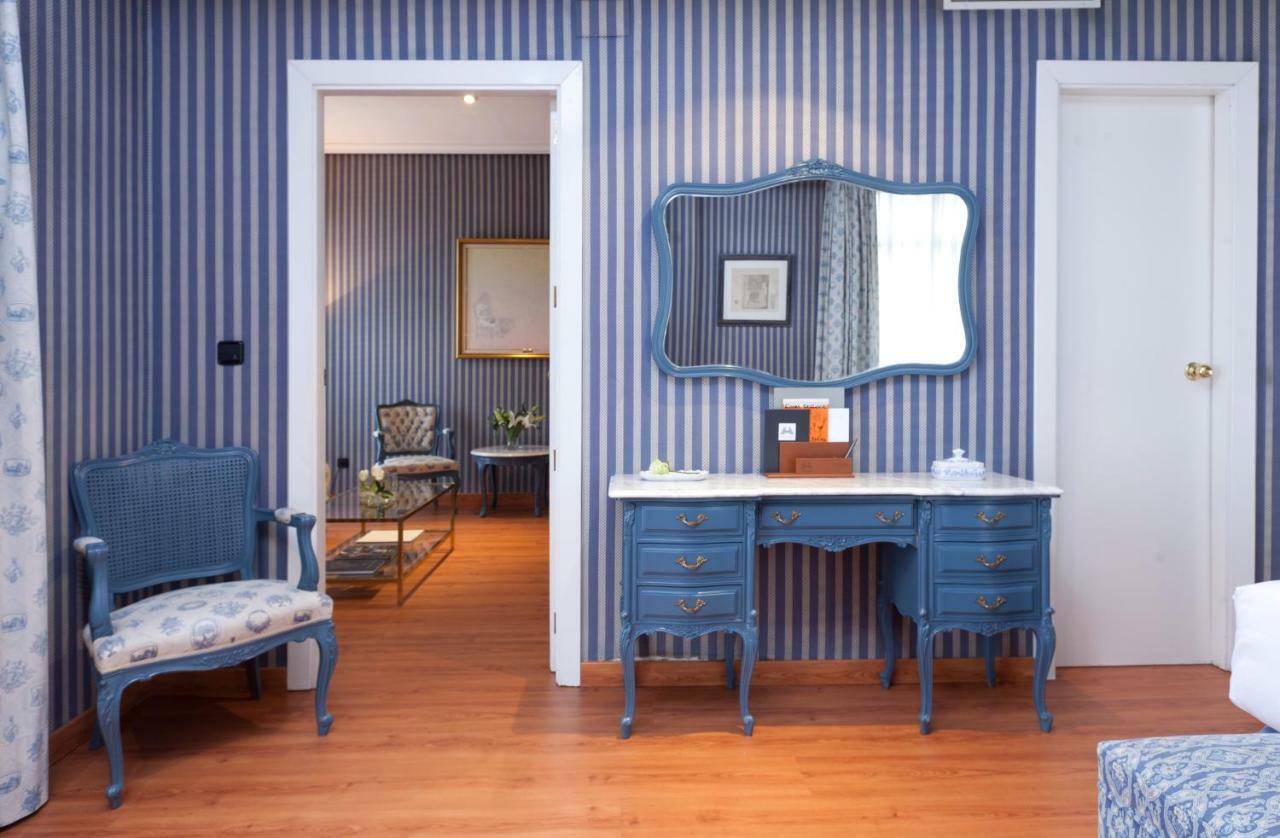 Hotel Agumar Madrid Esterno foto Interior of a room at the hotel