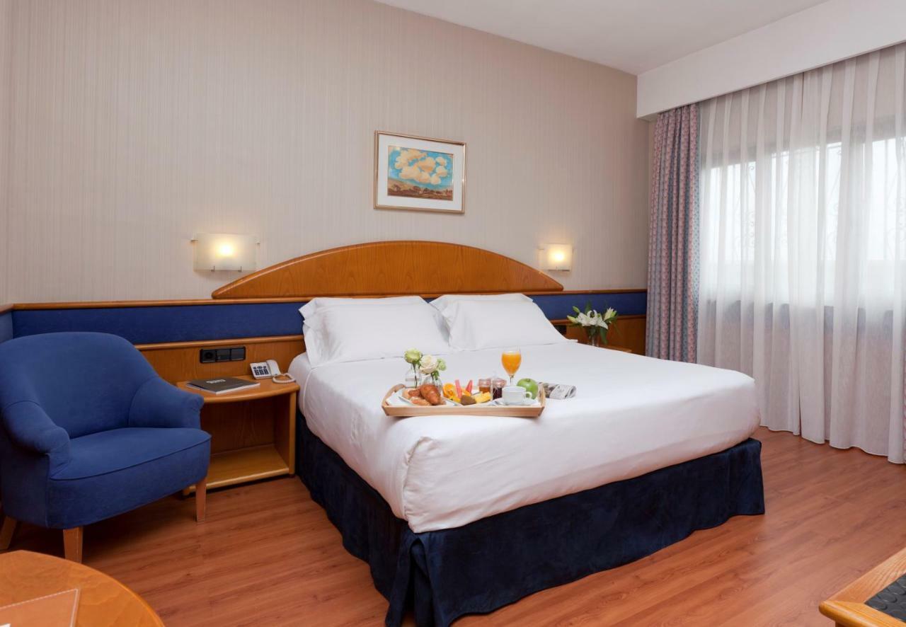 Hotel Agumar Madrid Esterno foto
