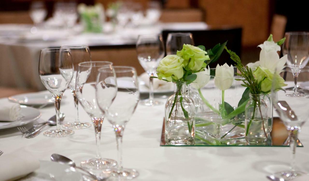 Hotel Agumar Madrid Esterno foto Wedding reception